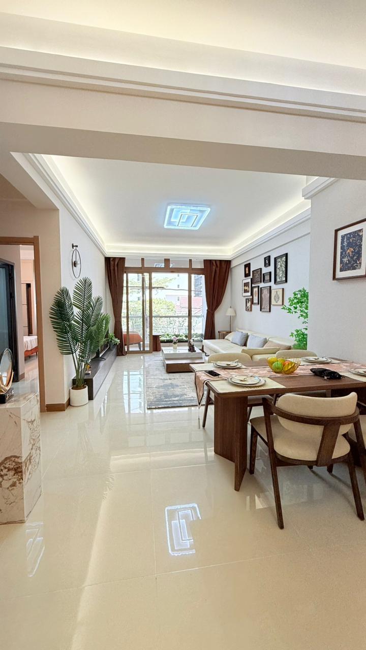 Lido Garden Interior